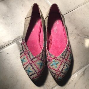 Toms shoes